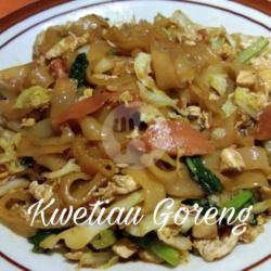 Kwetiau Goreng Special