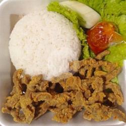 Nasi Lalapan Usus Crispy