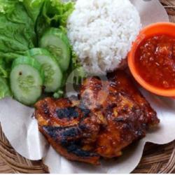 Paket Nasi Ayam Bakar Dada Tempe Tahu