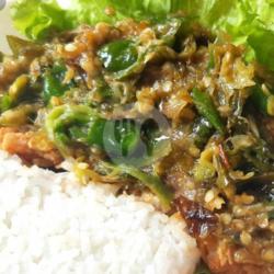 Paket Nasi Ayam Kremes Geprek Sambel Ijo