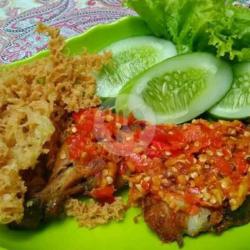 Nasi Ayam Geprek Topping Kremes