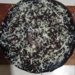 Black Forrest Keju Coklat Susu