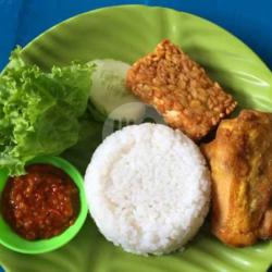 Panas Ayam Goreng