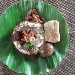 Nasi Brongkos Telor Daging