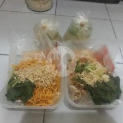 Mie Ayam Orange Pangsit