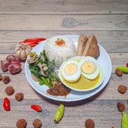 Nasi Paket  Kare Telur