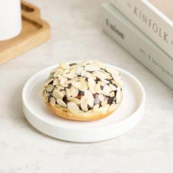 Donat Choco Almond