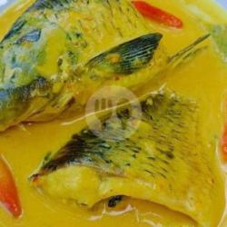 Nasi Rames Ikan Mas Sayur