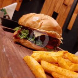 Burger Petties   Keju   Kentang