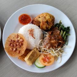 Nasi Ayam Pecel