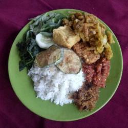 Nasi Penyet Wader