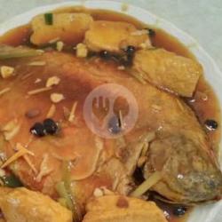 Ikan Bawal Tahu Tausi ( Ukuran Sedang)