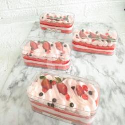 Strawberry Dessert Box