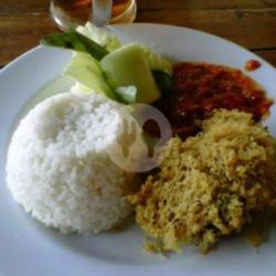 Nasi Ayam Goreng Kremesan