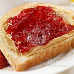 Roti Bakar (strawberry Kacang Crunchy)