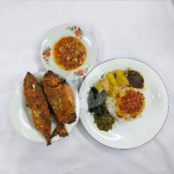 Nasi Rames Kembung Bakar