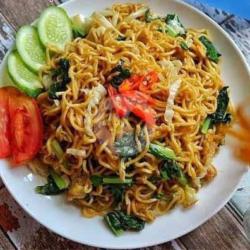 Mie Tektek Goreng Basah Spesial