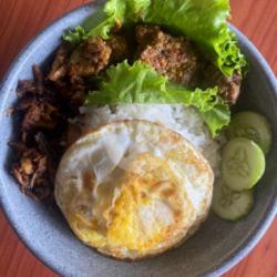 Rice Bowl Sie Reboh Dan Ikan Keumamah