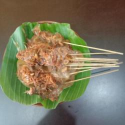 1 Porsi Sate Kombinasi, Lidah Dan Daging Sama Ketupat