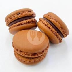 Chocolate Macaron