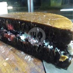 Terang Bulan Black Forest Keju