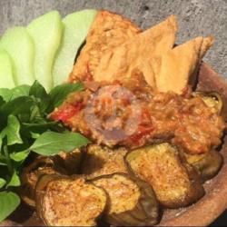 Penyetan Nasi Tahu Tempe Terong