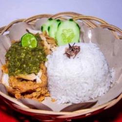 Pahe Ayam Penyet Sambel Lombok Ijo