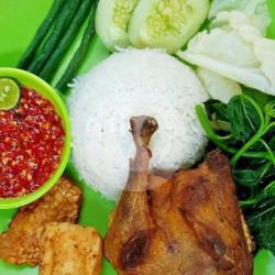 Nasi Tempong Ayam Goreng