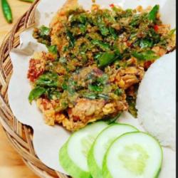 Bebek Geprek Sambal Rawit