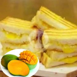 Roti Bakar Mangga Coklat Susu