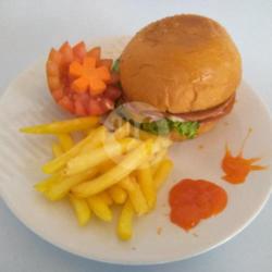 Burger Dan Kentang Goreng