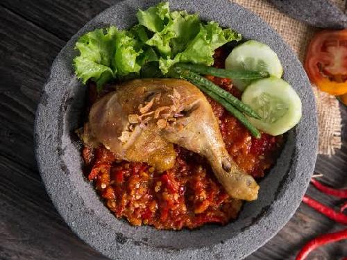 Ayam Goreng Ibuk, Glonggong