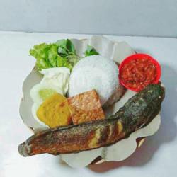 Nasi Lele Penyetan