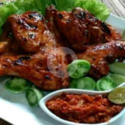 Bebek Peking Bakar Utuh