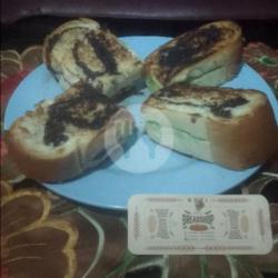 Spongsbob Bread Bakar Isi Full Strawberry