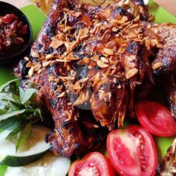 Ayam Bakar Maknyus