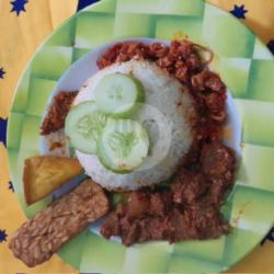 Nasi Liwet Cumi Balado Kikil Sapi Bumbu Kacang Pedas, Manis