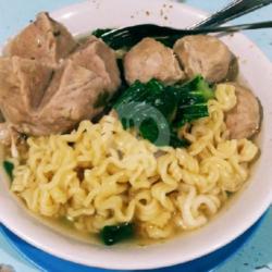 Indomie Soto Plus Bakso