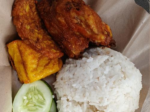 Ayam Goreng Cabe Ijo, Jl Suwiryo