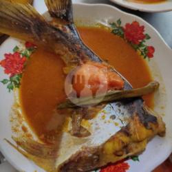 Gulai Ekor Patin Tanpa Nasi