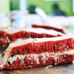 Martabak Manis Red Velvet Keju