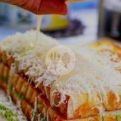 Roti Bakar Keju Full Susu