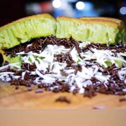 Martabak Manis  Pandan Keju Coklat Meses