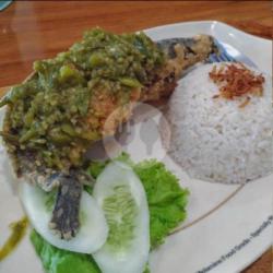 Nasi Lele Sambal Hijo