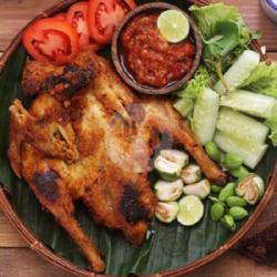 Ayam Bakar Setengah Ekor  Nasi Lalapan Sambal