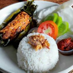 Nasi Brengkes Pindang