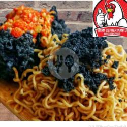 Mie Goreng Ayam Geprek Black