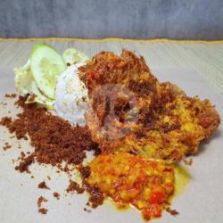 Paket Nasi Uduk Telur Dadar Padang