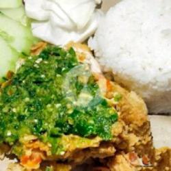 Ayam Geprek Sambal Ijo