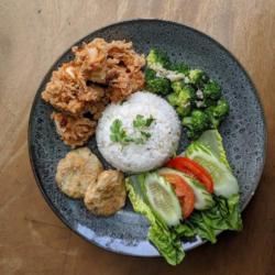 Butter Chicken With Garlic Rice